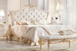Итальянская кровать Vittoria с мягким изголовьем в белой крашеной отделке, пр-во Antonelli Moravio