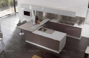 Aster-Cucine_-_elite-modern-corner-kitchen-atelier-korex-melanzana-grey-and-grey-glass_002.jpg