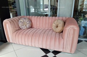 Стильный диван в модном цвете "пурпура" Банкир(экодизайн)– купить в интернет-магазине ЦЕНТР мебели РИМ