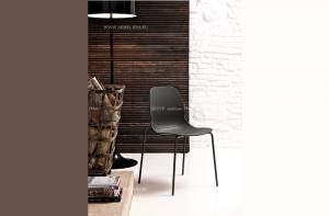 bontempi-casa-modern-polipropilene-seat-and-metal-legs-chair-april-40-61-italy_05.jpg