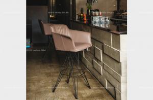 cattelan-italia-modern-swivelling-upholstered-seat-bar-stool-flaminio_04.jpg